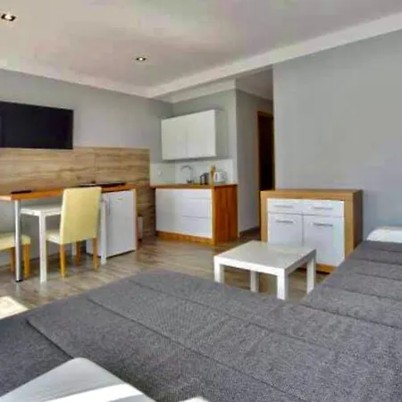 Widokowe Na Szczycie アパート コルビエルフ